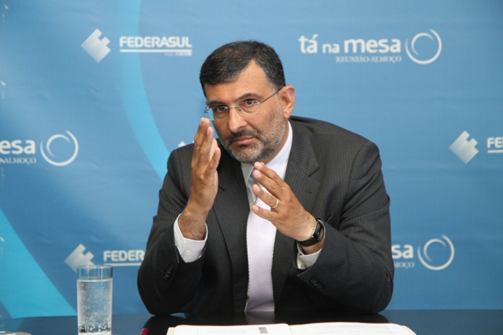 Jairo Jorge, prefeito de Canoas.
