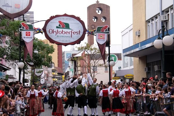 Edição 2013 segue até o dia 20 de outubro. Foto: Marcelo Martins / Oktoberfest Blumenau