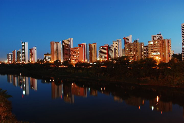 Teresina à noite. Foto: http://www.turismo.gov.br/