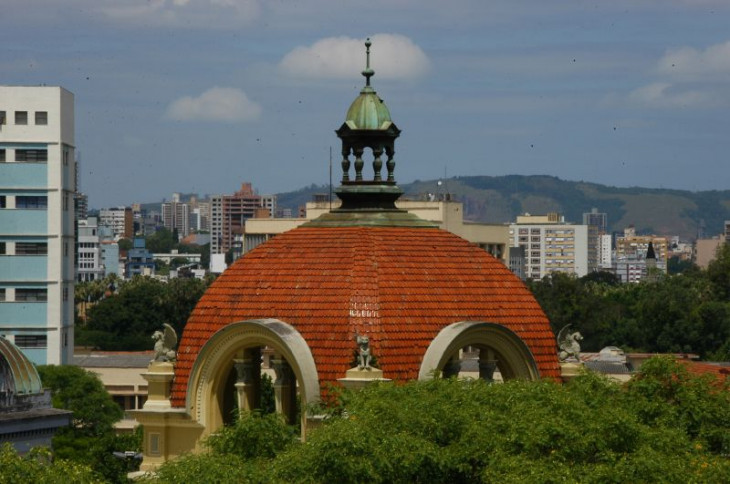 Campus da Ufrgs no centro de Porto Alegre. Foto: flickr.com/photos/robvini/