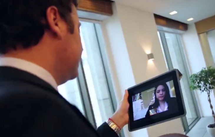 Solução faz uso de videofones, salas de telepresença e tablets. Foto: Reprodução.