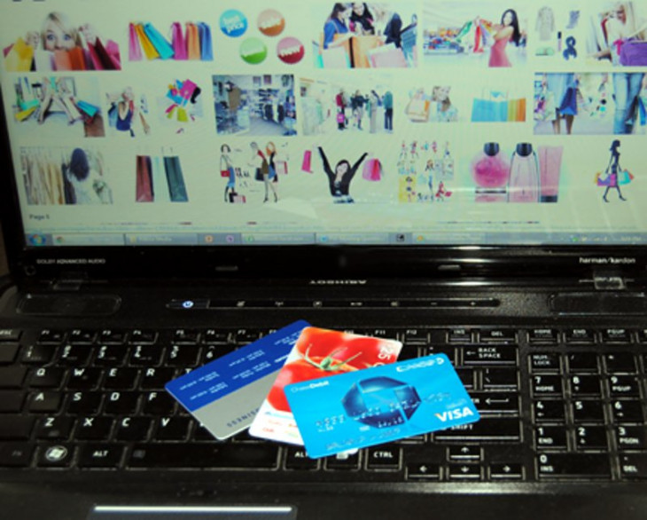 2013 encerrou com 53 milhões de e-consumidores. Foto: flickr.com/photos/stormkatt.