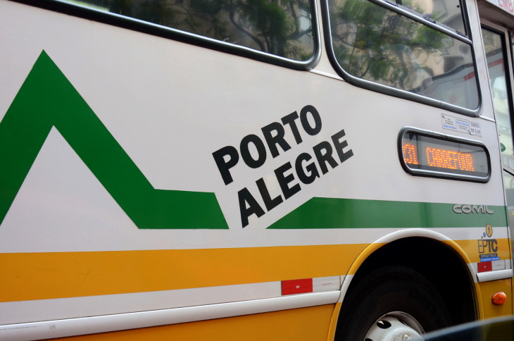 Ficou mais fácil andar de ônibus em Porto Alegre. Foto: flickr.com/photos/jcassiano