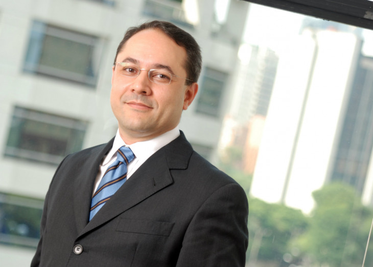 Leonel Oliveira.