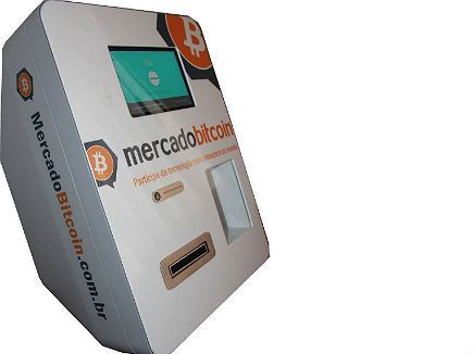 Além de receber pagamentos em real, o bar também aceita a moeda virtual. Foto: Divulgação
