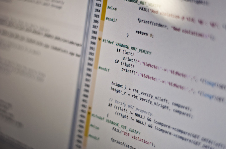 Plataforma oferecer cursos em HTML. Foto: flickr.com/photos/riebart