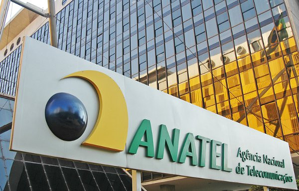 Anatel recebe apenas 2,86% do valor cobrado em multas. Foto: Sinclair Maia.