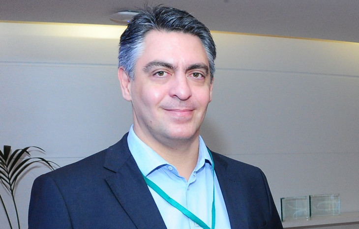 Adriano Neves, executivo de vendas corporativas da Avanade. Foto: Divulgação.