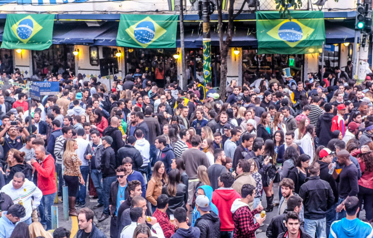Ruas lotadas, empresas vazias? Foto: Kelsen Fernandes/Fotos Públicas