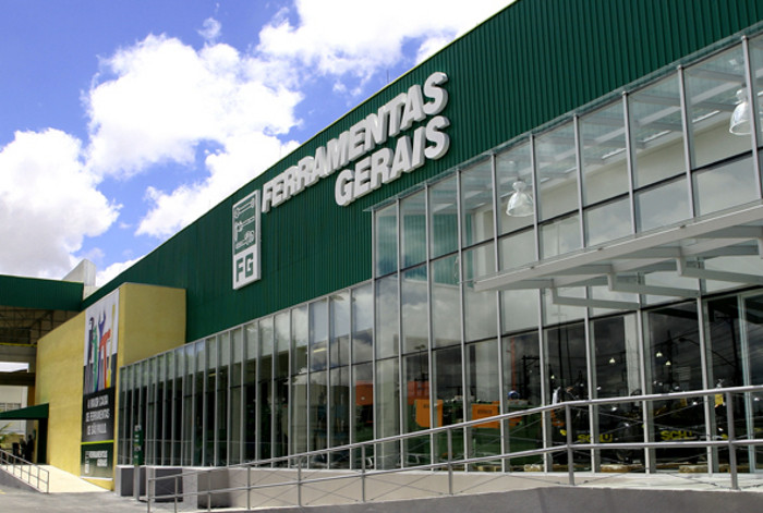 Força de vendas da Ferramentas Gerais agora com iPad. Foto: divulgação.