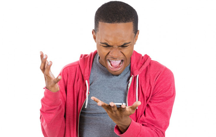 "Autoplay? Por quêeeeee?" Foto: PathDoc/Shutterstock.com