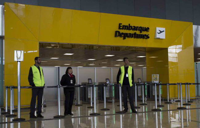 Os e-gates permitem o acesso à área de embarque sem a necessidade de um agente da PF. Foto: Divulgação.