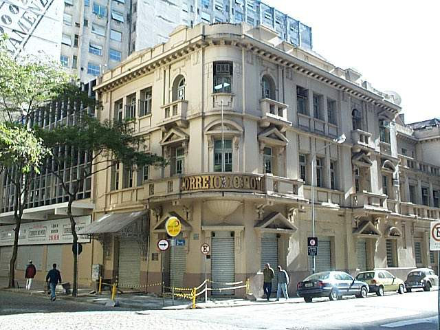Sede do Correio do Povo no centro de Porto Alegre.
