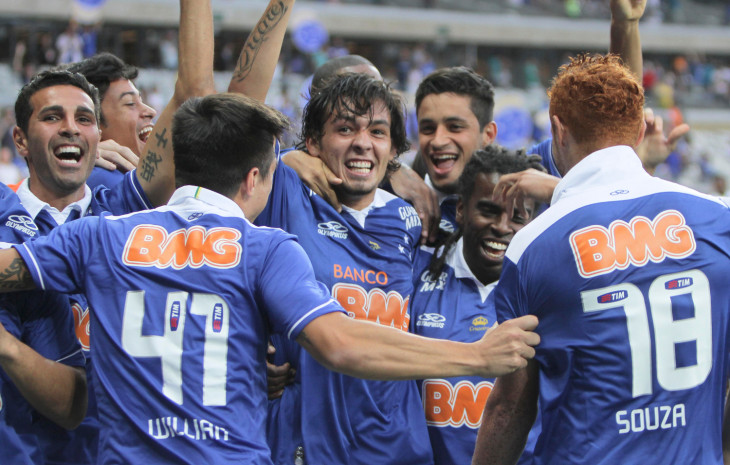 Torcedores do Cruzeiro, Palmeiras ou Vasco podem apresentar o ingresso por QR Code. Foto: Denilton Dias/VIPCOMM.