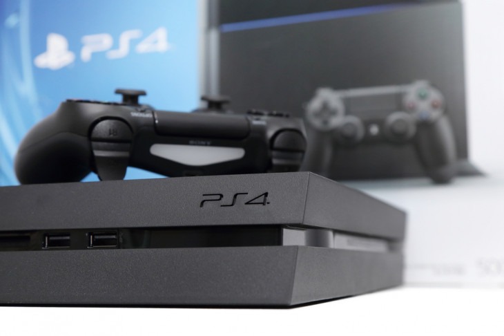 A Sony vendeu 3,3 milhões de consoles PS4 no último trimestre. Foto: charnsitr/Shutterstock.com