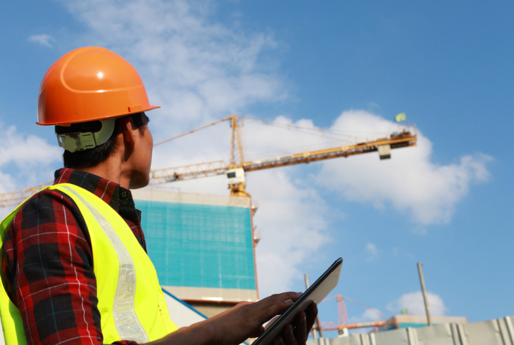Os formulários da JBW foram adaptados para a solução da Teclógica. Foto: ndoeljindoel/Shutterstock.com