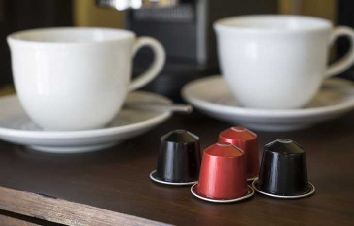O Camex zerou o imposto para importação das cápsulas e máquinas de café. Stephen Chai/Shutterstock.