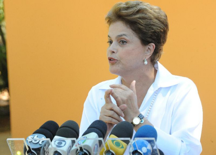 Dilma: "Agora vai o PNBL". Foto: Elza Fiúza/ABr