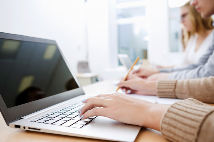 Unirede promove treinamento focado em Puppet Fundamentals em Porto Alegre. Foto: Sergey Nivens/Shutterstock.