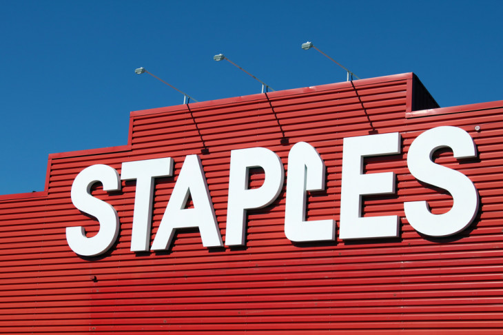 A Staples é a primeira empresa a implementar o Duolingo para capacitar funcionários. Foto: Niloo/Shutterstock.