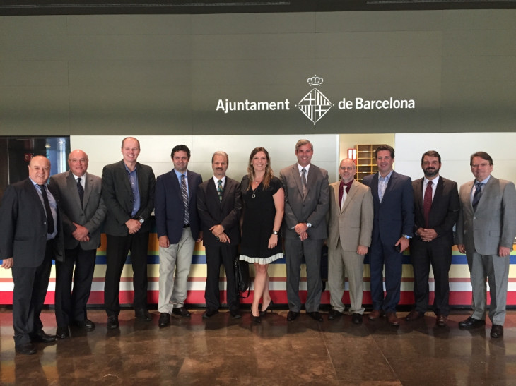 Comitiva gaúcha na prefeitura de Barcelona.