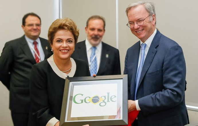 Dilma Rousseff e o presidente executivo do Google, Eric Schmidt. Foto: Roberto Stuckert Filho/PR.