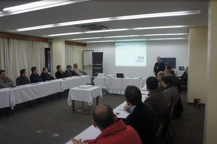 Representantes da Connection e Fortinet falaram no GTISUL.
