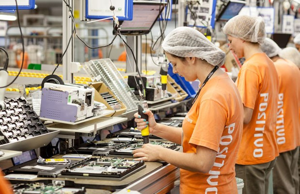 No segmento de PCs, a Positivo fica com uma fatia de 67,7% do mercado de governo. Foto: Divulgação.