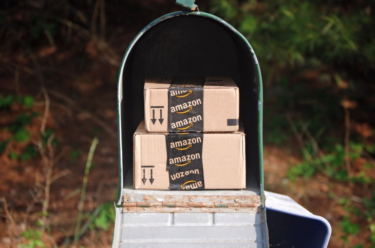 A Amazon tornou-se oficialmente mais valiosa do que o Wal-Mart. Foto: Julie Clopper/Shutterstock.com