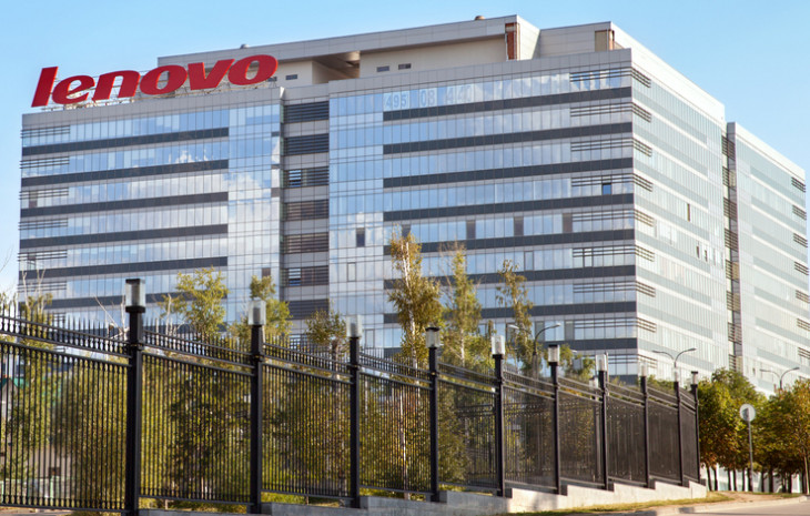 A chinesa Lenovo vai cortar 5% de sua força de trabalho. Foto: Julia Kuznetsova/Shutterstock.