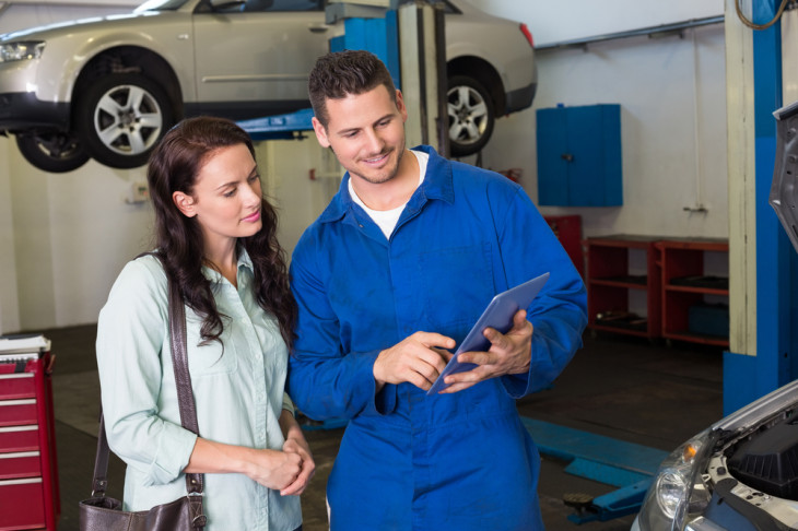 A Rede PitStop lançou umu aplicativo para smartphones e tablets. Foto: wavebreakmedia/Shutterstock.