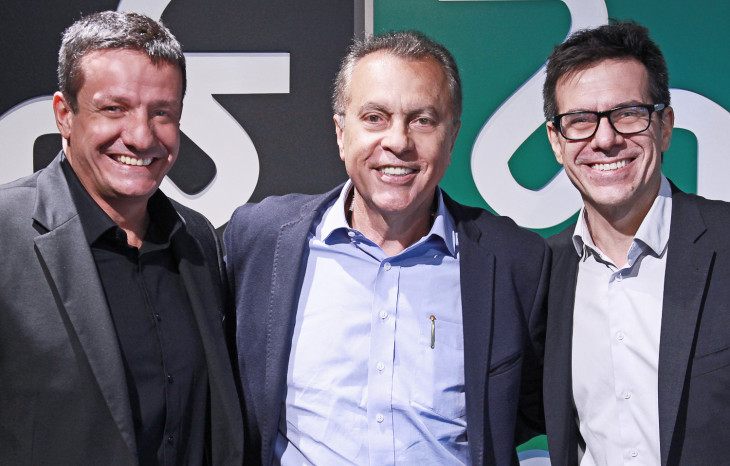 Lobianco, o novo presidente da AG2,  Paulo Giovanni da Publicis e Cesar Paz. Foto: Divulgação.