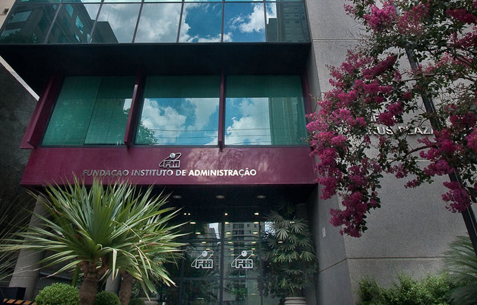 A FIA passou a utilizar em seus cursos a solução de data discovery da Qlik. Foto: Divulgação.