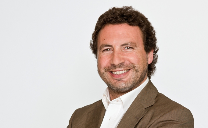 Jorge Santos Carneiro.