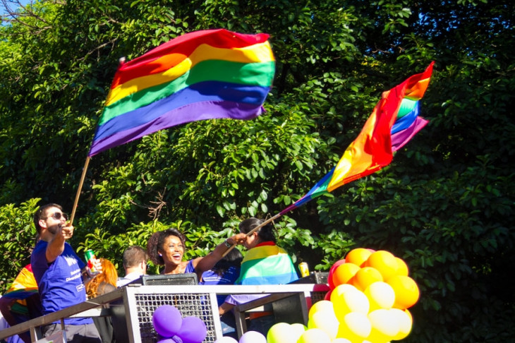 Trio elétrico na parada gay em Porto Alegre. Foto: flickr.com/photos/filipecastilhos/