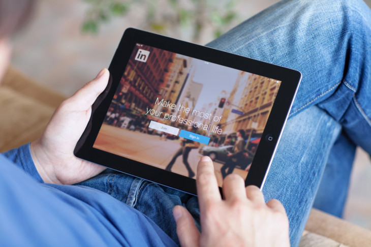 LinkedIn divulgou as empresas com maior poder na atração de profissionais. Foto: Denys Prykhodov/Shutterstock.
