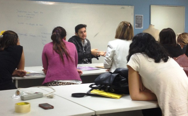 Alunas da Estácio em sala de aula. Foto: divulgação/Estácio.
