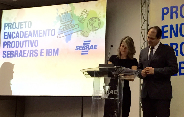 Patricia Fusaro, diretora da IBM, e Ayrton Pinto Ramos, diretor técnico do Sebrae-RS. Foto: Divulgação.