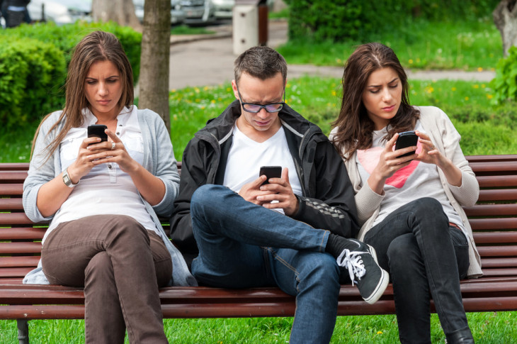 A tecnologia 4G superou a marca de 1 bilhão de usuários no mundo. Foto: Vlad Teodor/Shutterstock.