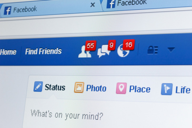 Os membros do Facebook estão separados por 3,57 contatos. Foto: nevodka/Shutterstock.