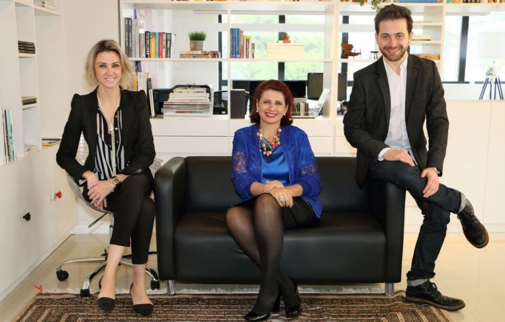 Daniela Viek, Silvana Lages e Adriano Tadeu Barbosa.