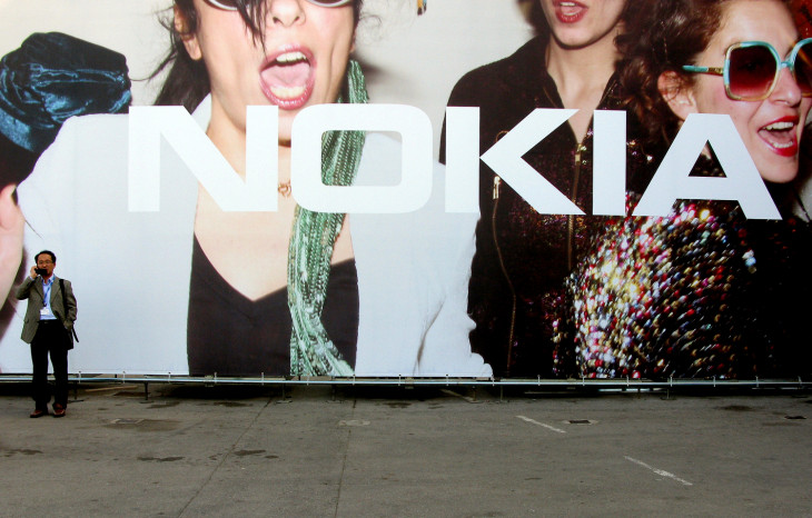 A Microsoft irá vender sua unidade de feature phones para a FIH Mobile. Foto: flickr/jontintinjordan.