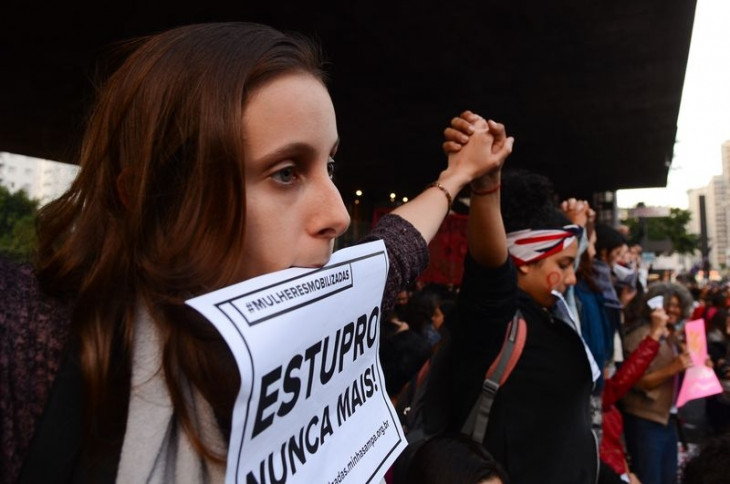 Manifestante em protesto contra o assédio sexual em São Paulo. Foto: Agência Brasil.
