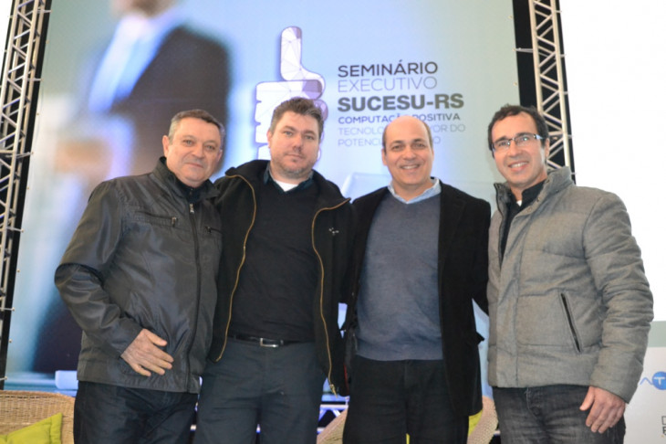 Ernani Toso, Fernando Ferreira, Carlos Cesar Almeida e Nilson Ayala Queiróz.