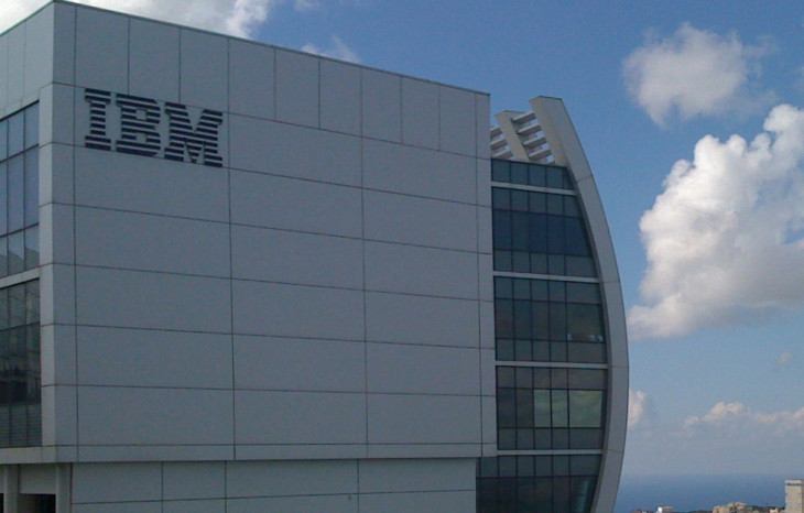 A IBM vai usar a CloudMatrix como uma porta de entrada para os provedores de nuvem. Foto: flickr/tevirselrahc.