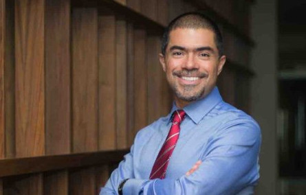 Carlos Perea.