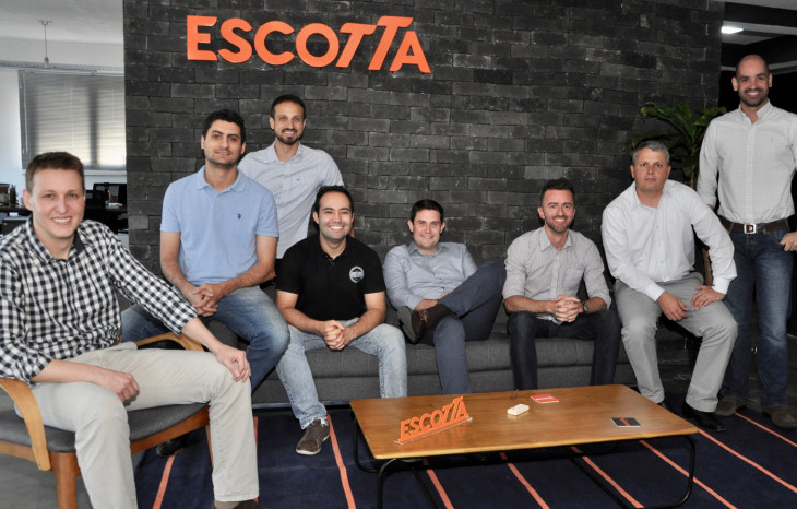 Um grupo de 8 profissionais está a frente da Escotta. Foto: Divulgação.