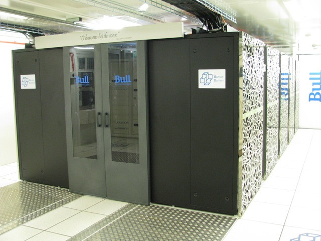 Edital recebe propostas para o uso dos supercomputadores Santos Dumont e Lobo Carneiro. Foto: Divulgação.
