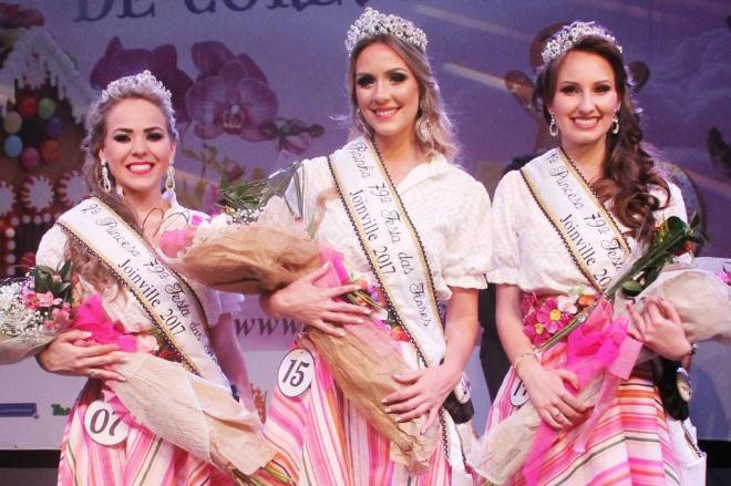 Rainhas da Festa das Flores de Joinville 2017 ficaram orgulhosas. Foto: Divulgação.