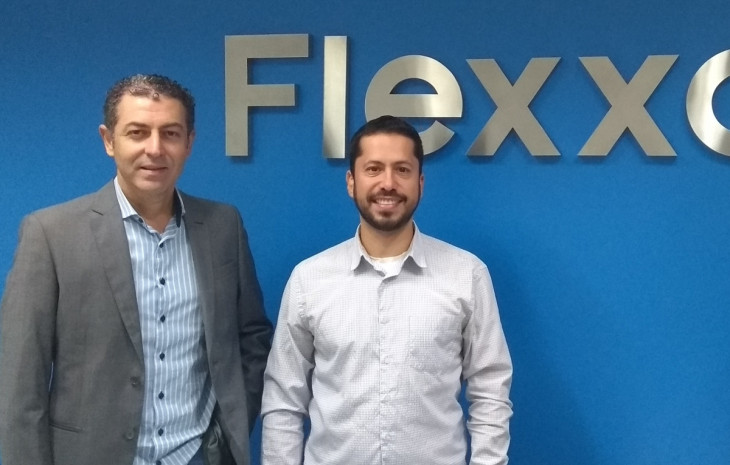 Jair Porfírio, diretor da Flexxo, e Rodrigo Camarão, CTO da Device. Foto: Divulgação.